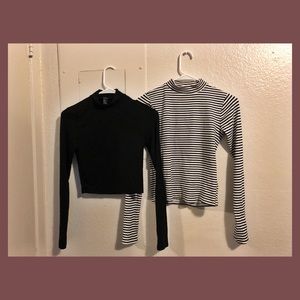 🖤Bundle - 2 Mock Neck CropTops🖤
